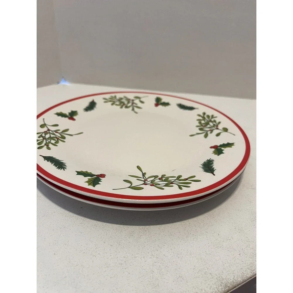 ROYAL NORFOLK 2 Plates 10 1/2